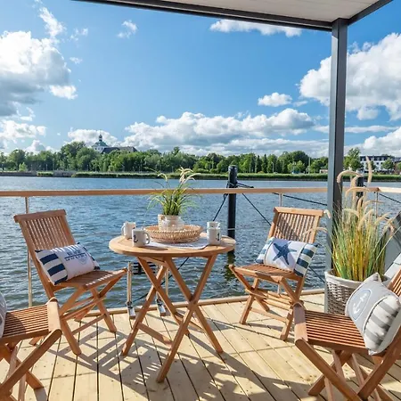 Aegir - Stern Hausboot Hébergement de vacances Schleswig